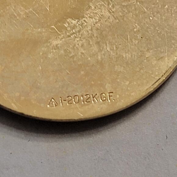 Vintage Gold Tone Pennsylvania Liberty Bell Charm Bracelet Round Disc Pendant - Picture 7 of 10